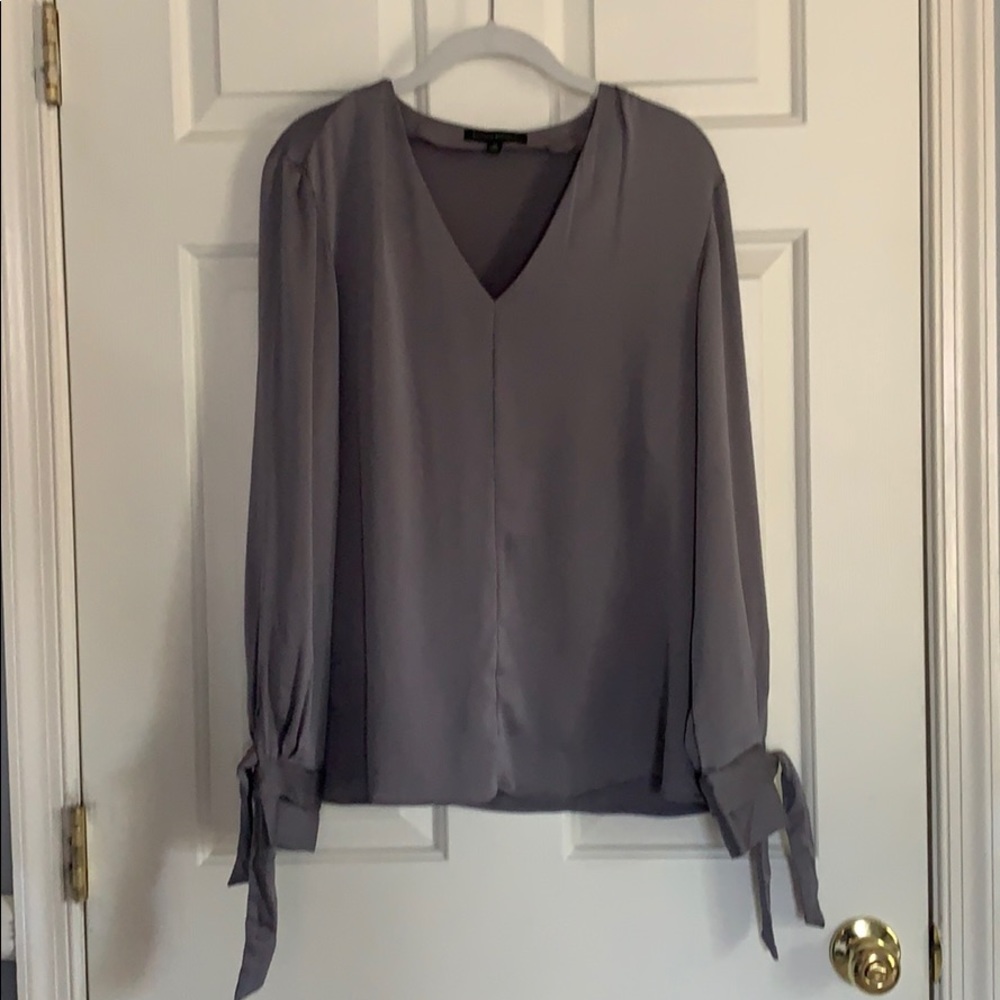 Gray/Silver Banana Republic long-sleeved blouse